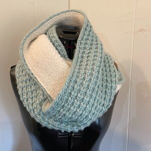 CC Exclusives Light Blue Chunky knit lined Infinity scarf One Size